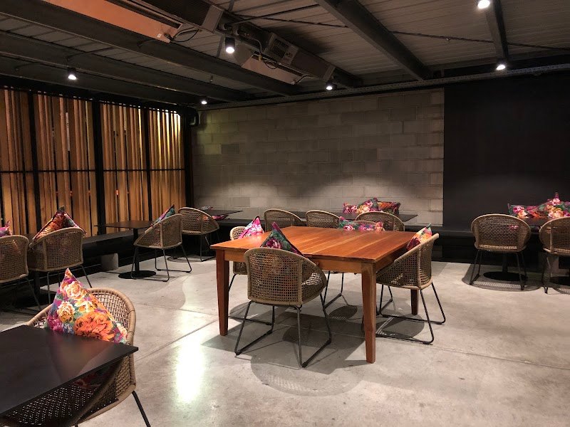 St. Albi Bar & Eatery